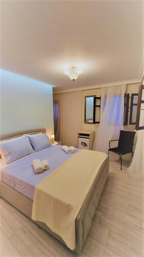 Theasis Athens Bed and Breakfast Esterno foto