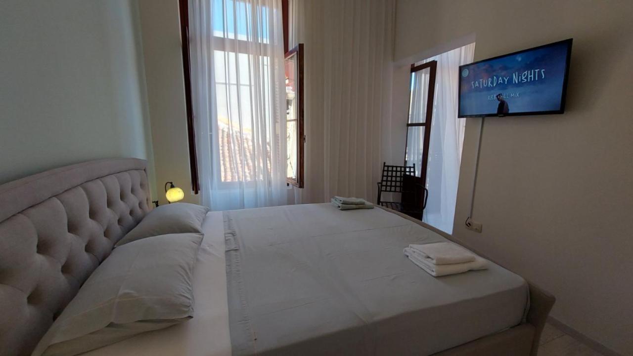 Theasis Athens Bed and Breakfast Esterno foto